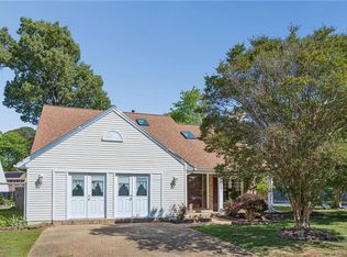 867 Belvoir Cir, Newport News, VA 23608