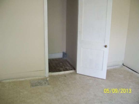 5th image of 307 S Elmwood St