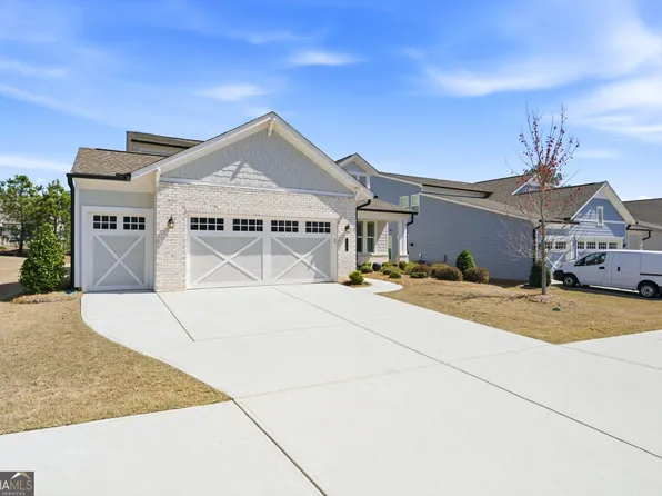 253 Chatuge Dr, Hoschton, GA 30548