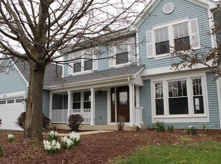 226 Shawnee Cir, Bartlett, IL