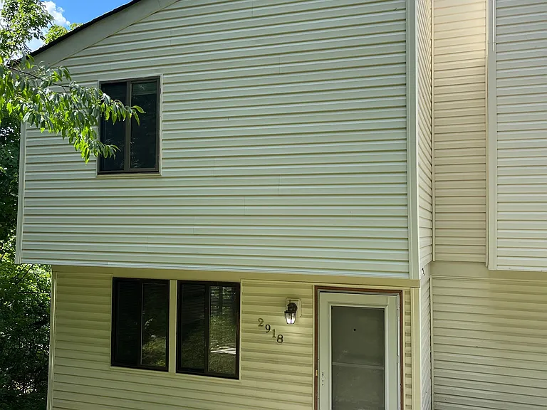 2918 Autumnwood Dr #2918 — Photo 1