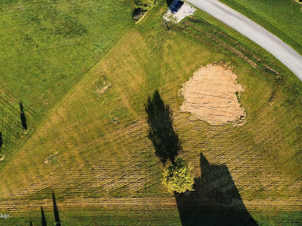 2nd image of 202 River View Dr