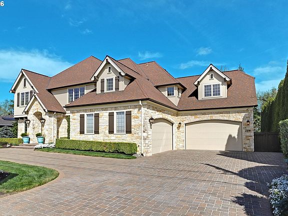 2nd image of 2216 NW Ramsey Dr