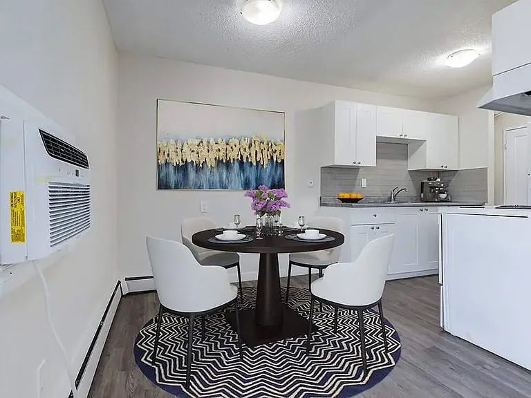 1020 Matheson Dr — Photo 6