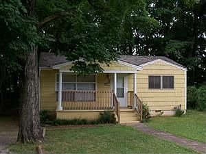 1st image of 906 Magnolia Dr NW