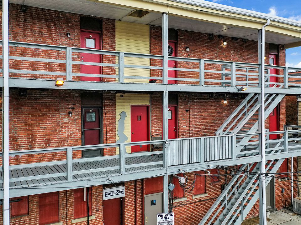 725 Broadway REAR_06242022