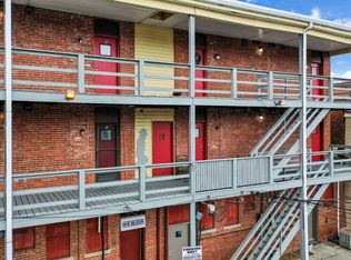 Apartment For Rent in Stowe Twp, Mc Kees Rocks, PA 15136