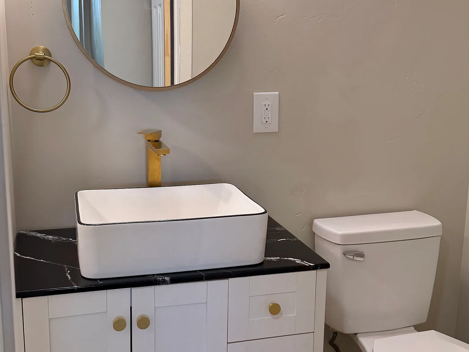 2 bed, 1100 sqft, $1,700 — Photo 4