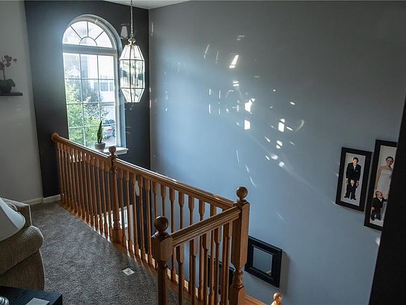 3rd image of 9433 Tanhurst Dr