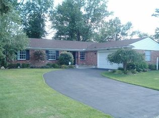 2058 Springmill Rd, Dayton, OH 45440