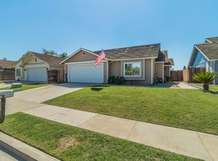 1119 N Manzanita St, Visalia, CA 93292