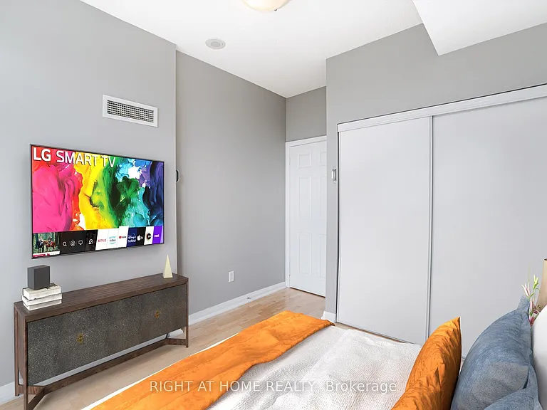 220 Forum Dr #907 — Photo 24