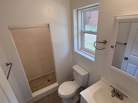 5th image of 1595 Soco Rd APT 2