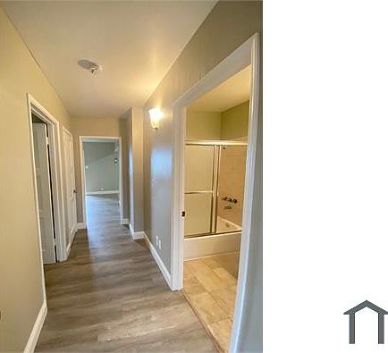 2nd image of 6838 Macarthur Blvd