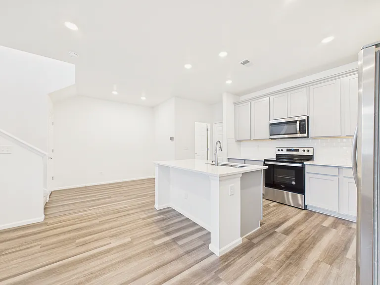 21653 E 59th Pl — Photo 3