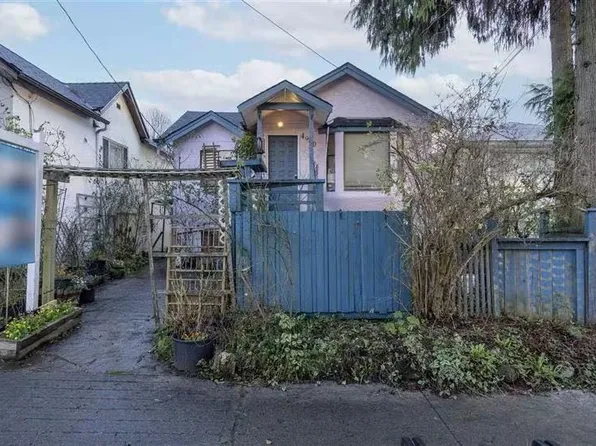4940 Killarney St, Vancouver, BC V5R 3V7