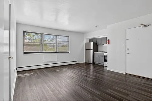 1 Bruce Park Dr #B2 Photo 1