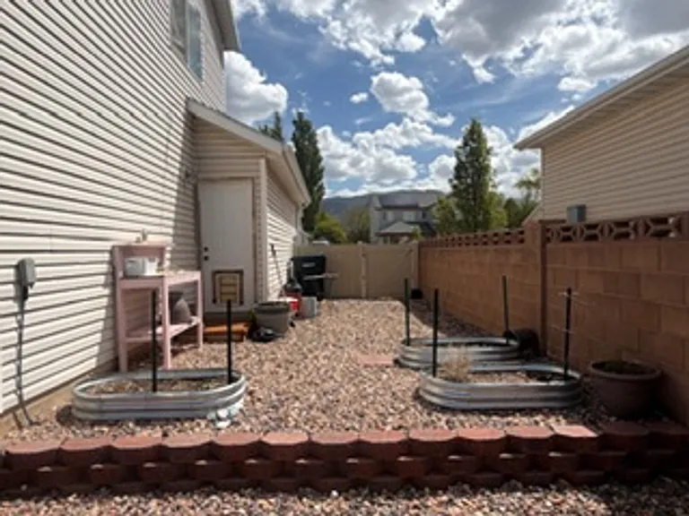 2665 N 550 W — Photo 30