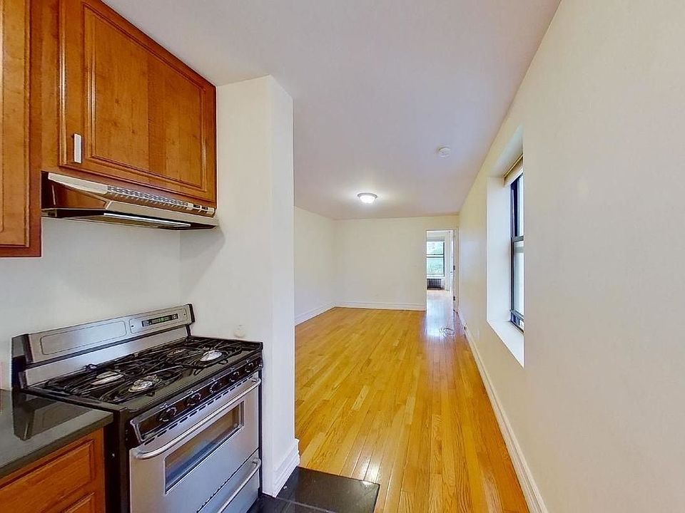 1st image of 54 W 106th St #3BB
