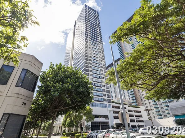 876 Curtis St APT 2606, Honolulu, HI 96813