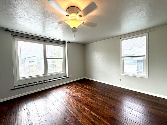 5th image of 1028 Stoddard St APT 3