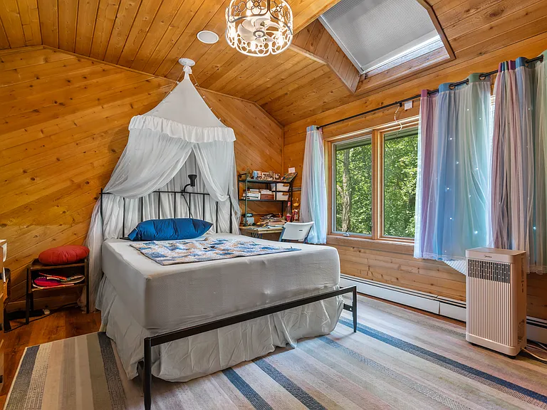 2520 Jodon Ct — Photo 33