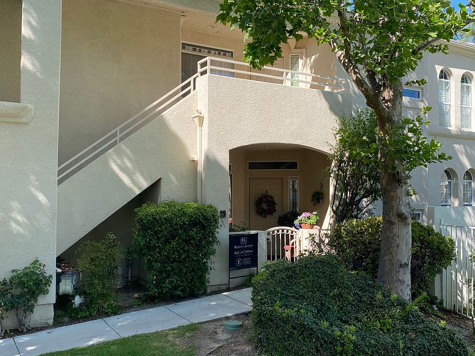 View of the entrance to unit D.