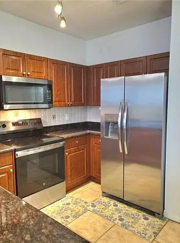 7834 Catalina Cir — Photo 9