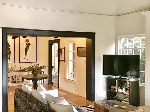3rd image of 9019 Lloyd Pl