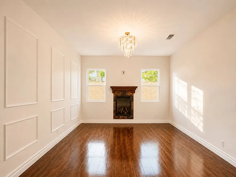 19462 Harding Ln — Photo 14
