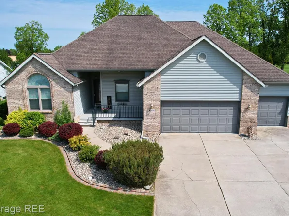 8101 Boulder Dr, Davison, MI 48423
