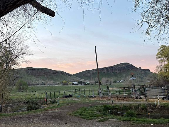 4th image of 8241 Butte Rd