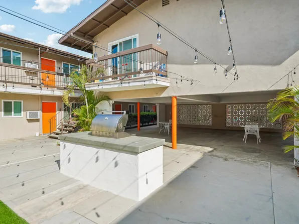 Town Center Apartments