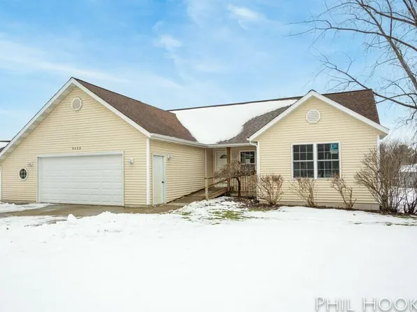 660 Krystal Kove NW, Grand Rapids, MI 49534