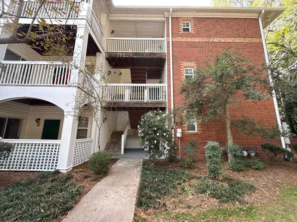 5601 Fairview Rd, Charlotte, NC