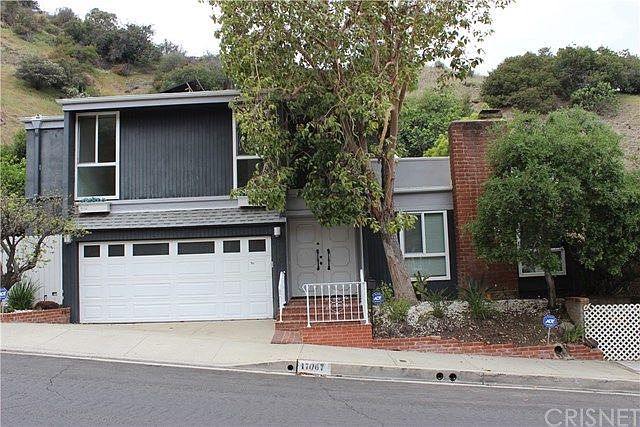 1st image of 17067 Escalon Dr