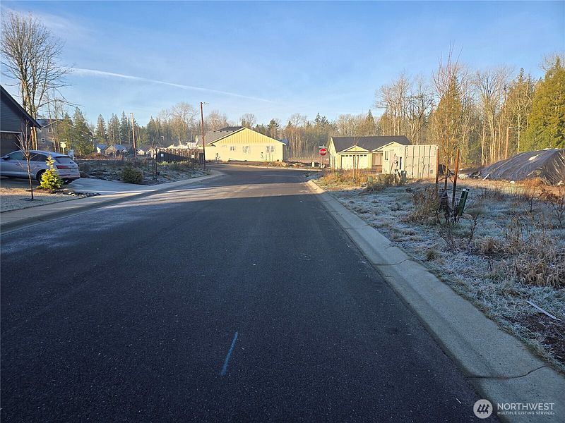 4th image of 2833 Oleander dr