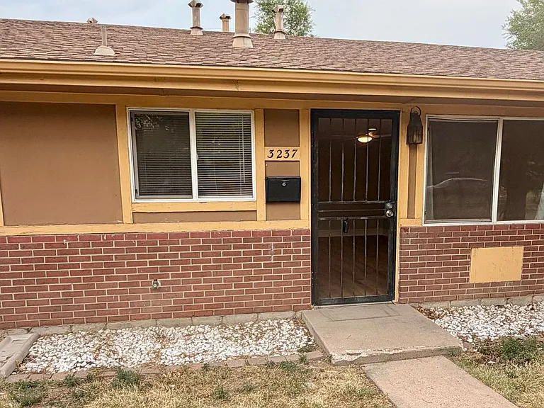 3237 N Milwaukee St — Photo 1