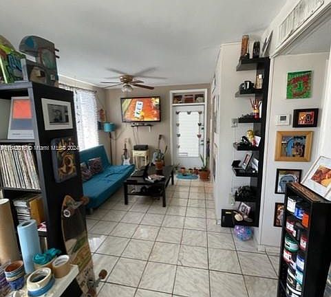 4th image of 1150 Euclid Ave APT 204