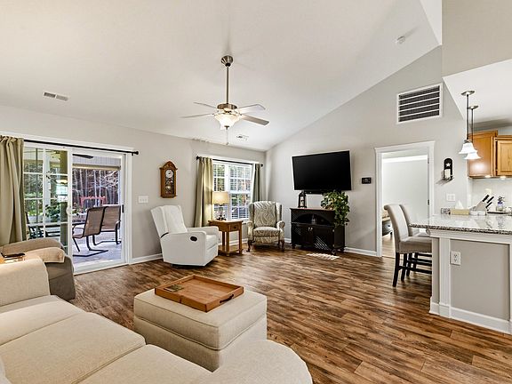 5th image of 263 Morris Rd.