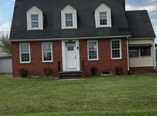 129 Garber Ln, Winchester, VA 22602