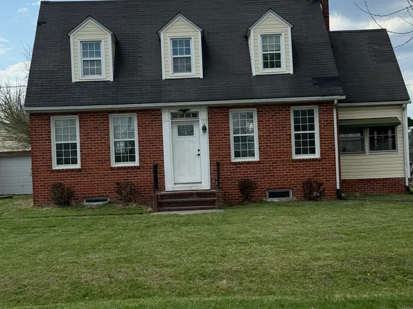 129 Garber Ln, Winchester, VA 22602