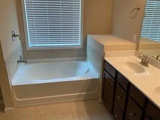 1335 Hampton Oaks Dr — Photo 10