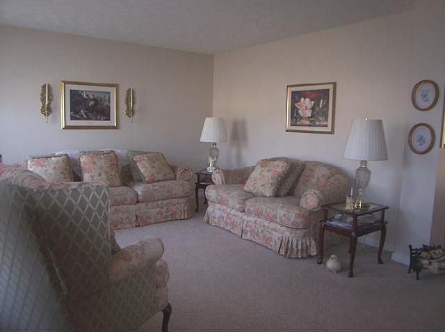 2nd image of 5760 Ashby Dr