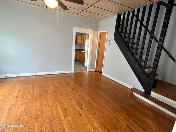 5th image of 342 Horton St
