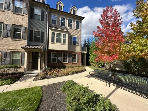 2 Ambrosia Ct, Livingston, NJ 07039