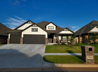 704 Suttles Way, Yukon, OK 73099