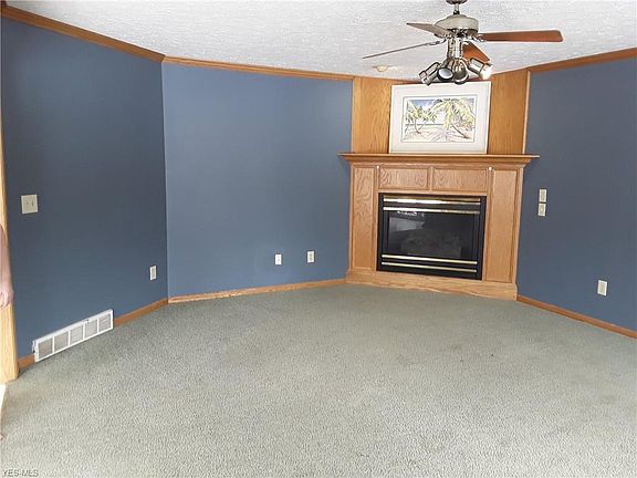 2nd image of 3844 Boston Rd