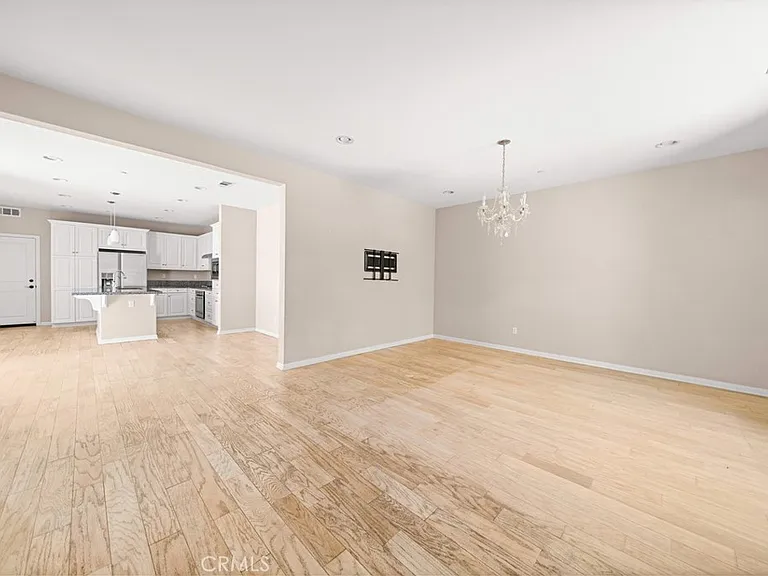 352 Golden Bear Ln — Photo 2