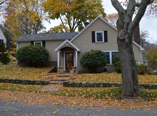 1 Cleveland Rd, Marblehead, MA 01945